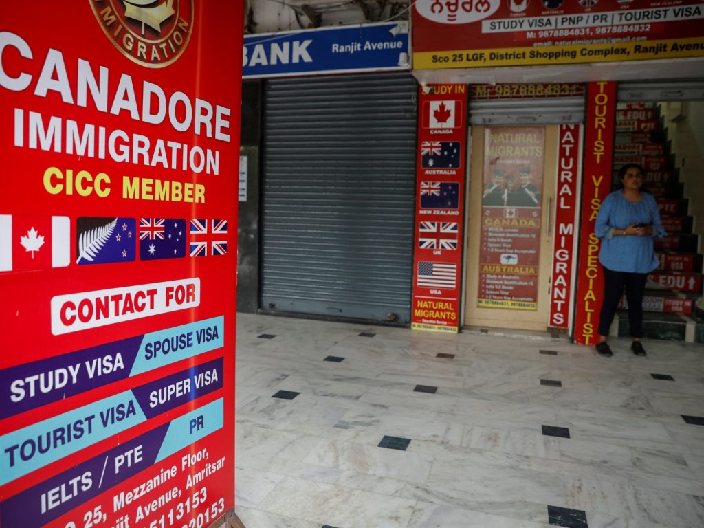 Il Canada ridurrà la nuova immigrazione del 21%.