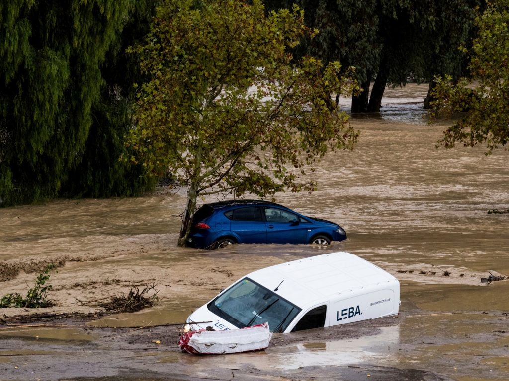 Almeno 95 morti dopo piogge torrenziali e inondazioni in Spagna