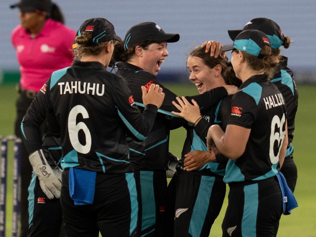 La Nuova Zelanda batte il Pakistan ed accede alle semifinali della Coppa del Mondo T20 femminile