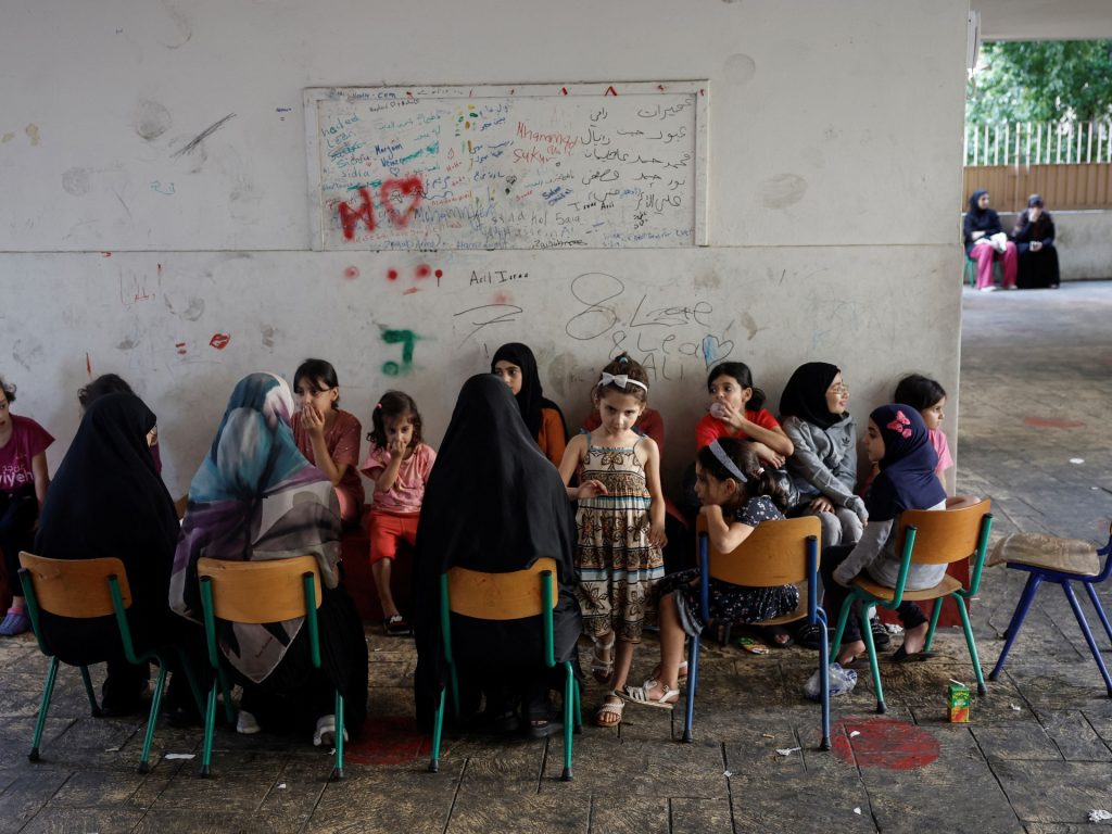 Se senza controllo, la crisi degli sfollati in Libano potrebbe fare a pezzi il Paese