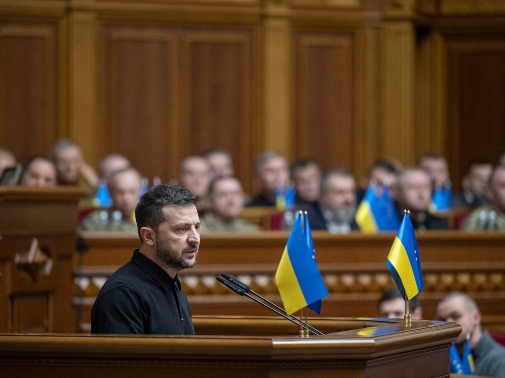 Zelenskyj afferma che il “piano di vittoria” per porre fine alla guerra della Russia include l’adesione alla NATO