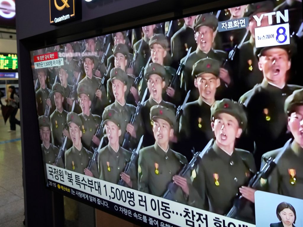 La Russia ratifica il patto di Pyongyang mentre le truppe della Corea del Nord e dell'Ucraina si scontrano al confine