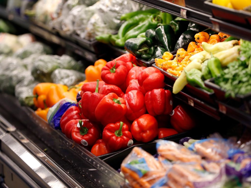 Auto che danno frutti: i beni diventeranno più costosi con i piani tariffari di Trump