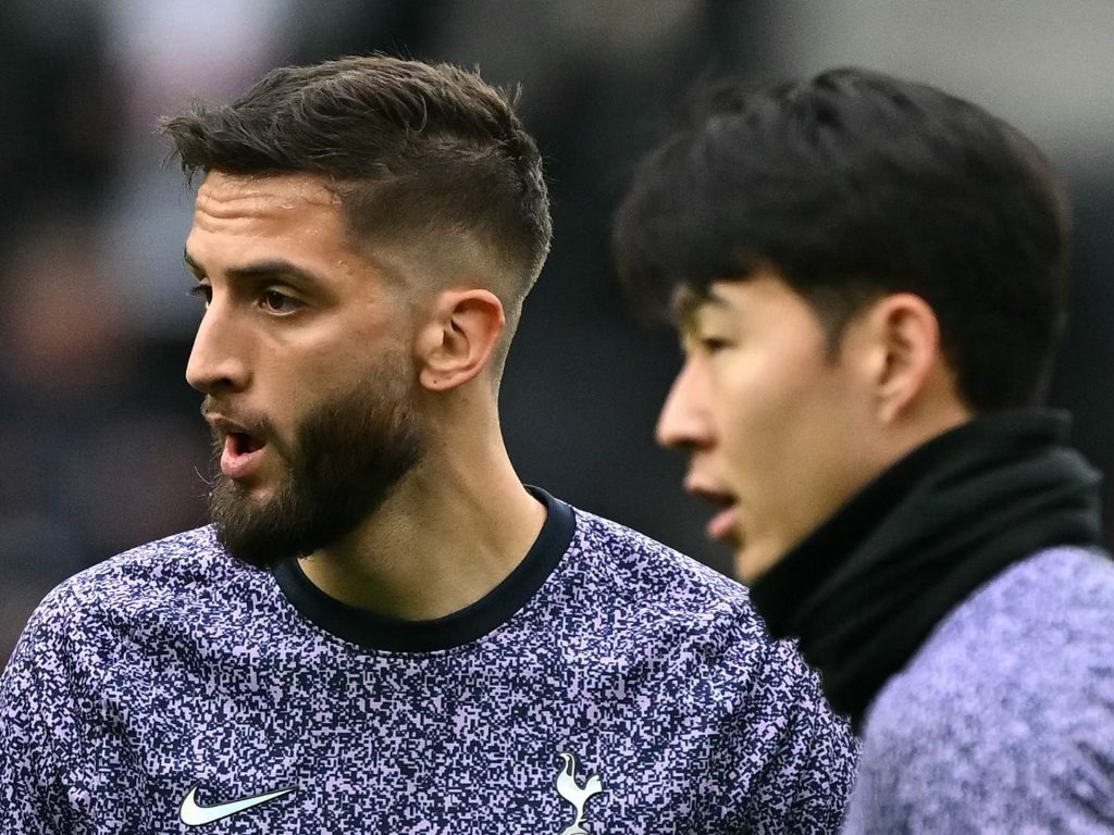 Bentancur del Tottenham è stato squalificato per sette partite per commenti razzisti su Son