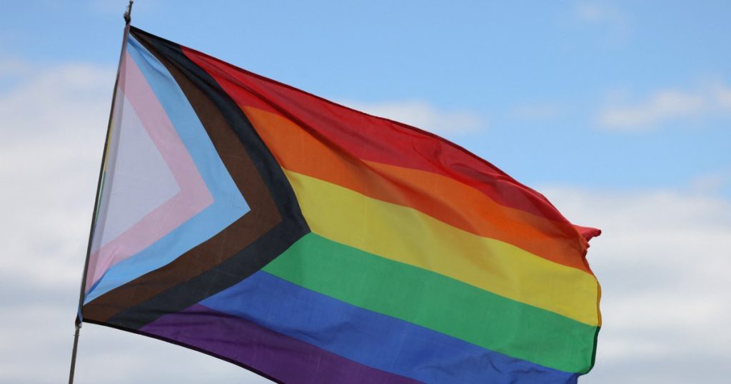 Il tribunale malese ordina la restituzione degli orologi Swatch sequestrati per design LGBTQ