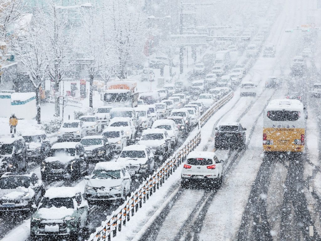 La capitale sudcoreana colpita da nevicate record a novembre | Notizie meteorologiche