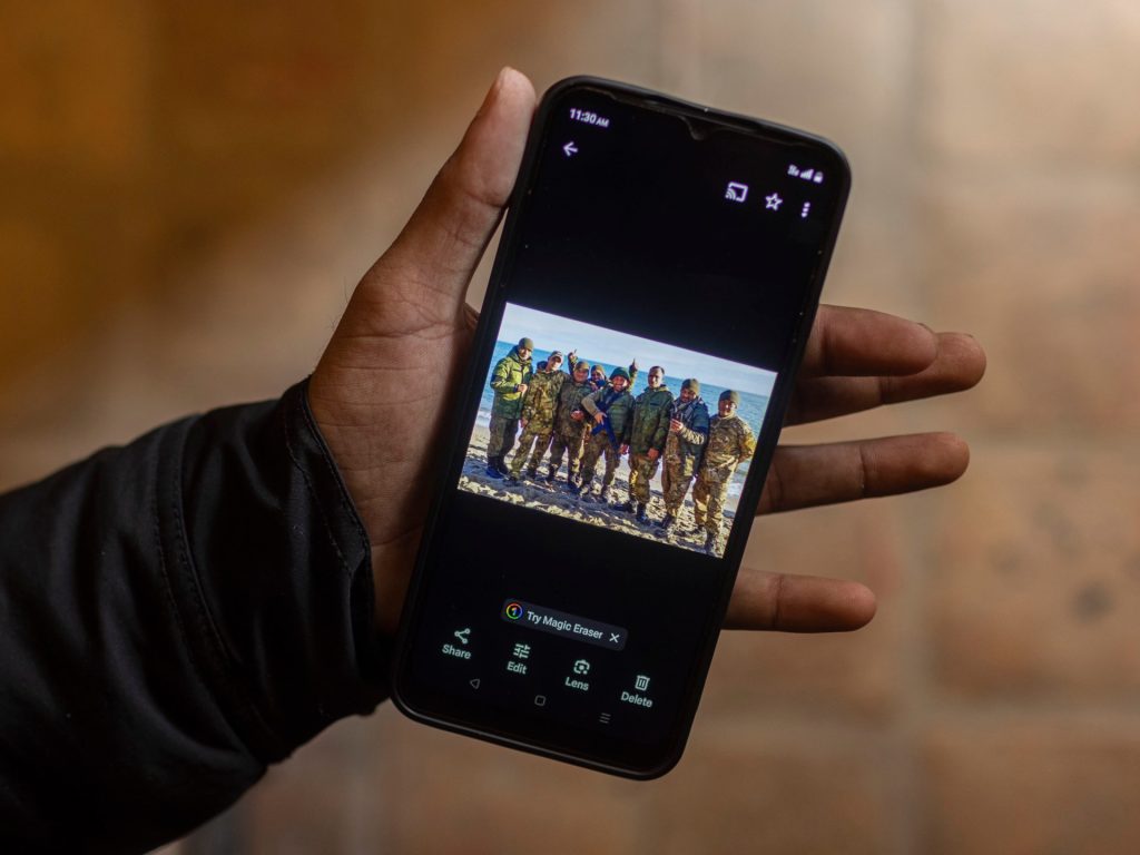 La triste storia di Bibek, un timido mercenario nepalese che ha combattuto per la Russia