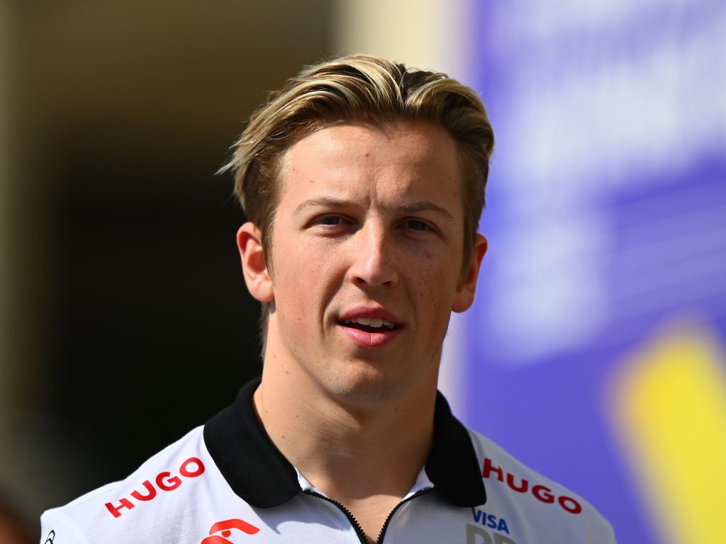 La Red Bull nomina Liam Lawson come nuovo pilota di F1 insieme a Verstappen per il 2025