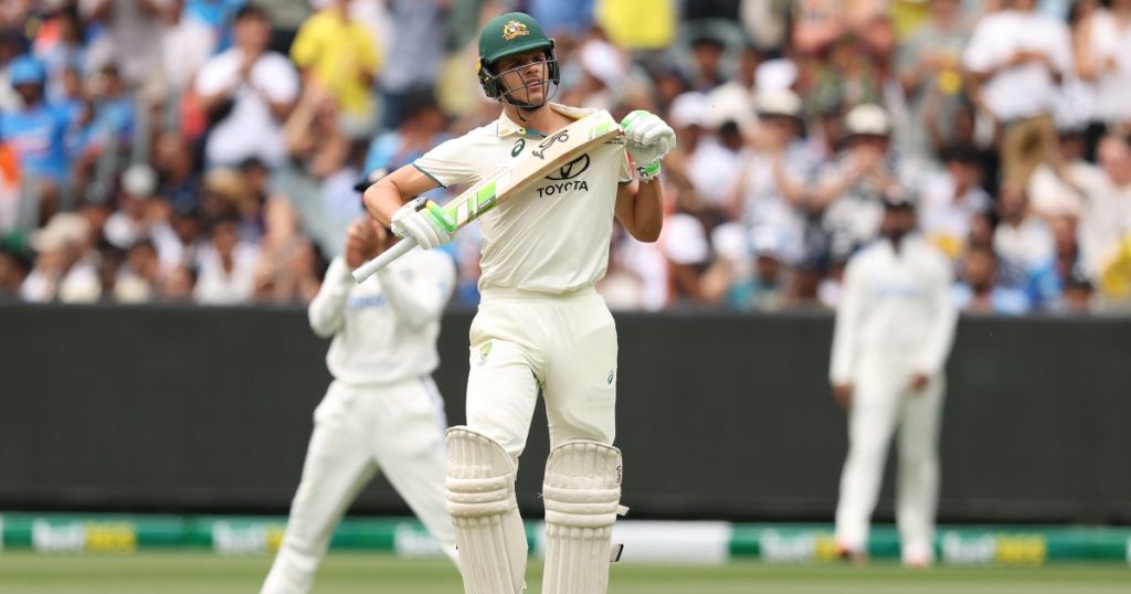 I battitori australiani prendono il controllo contro l'India nel primo giorno del quarto test