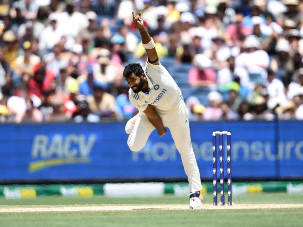 Bumrah dà all'India una possibilità di vittoria, ma l'Australia è in vantaggio per 333