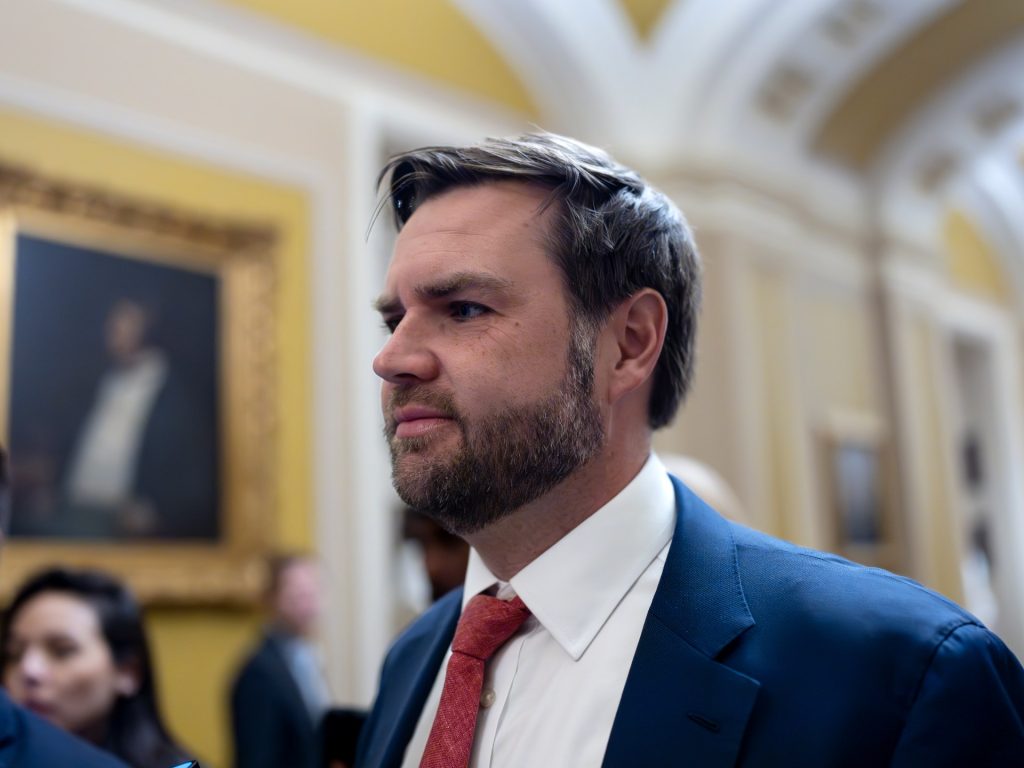 Di fronte alla chiusura del governo, Trump e i suoi alleati repubblicani fanno naufragare il disegno di legge di bilancio