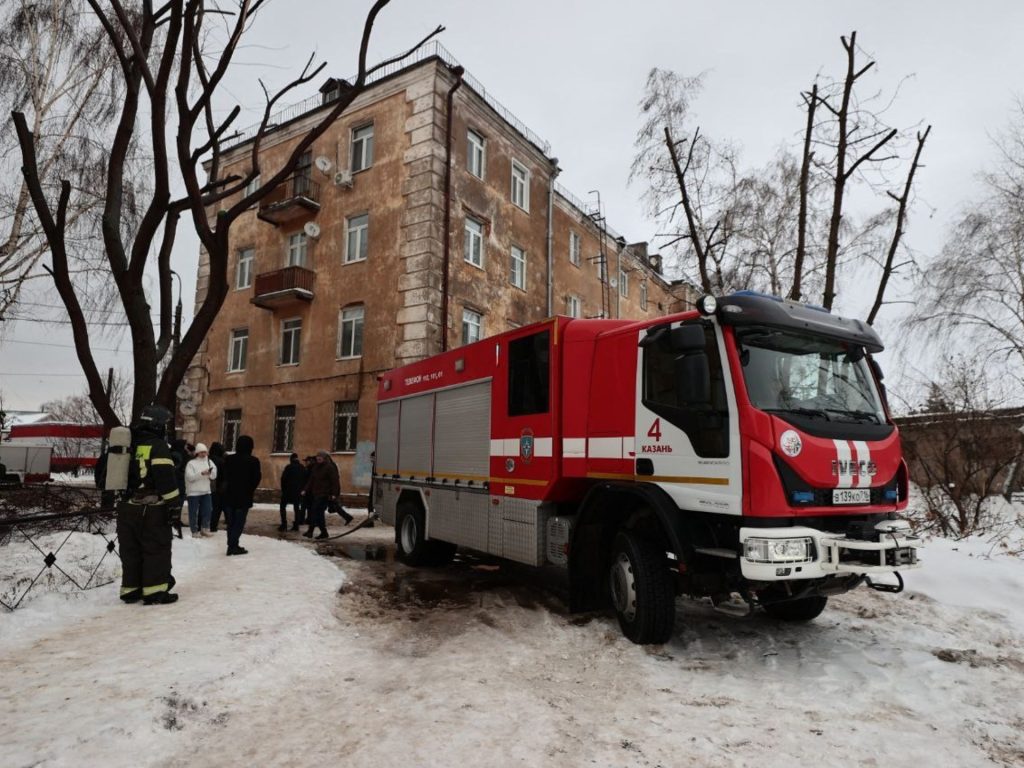 I droni ucraini colpiscono in profondità la Russia, la Russia conquista un villaggio vicino a Donetsk
