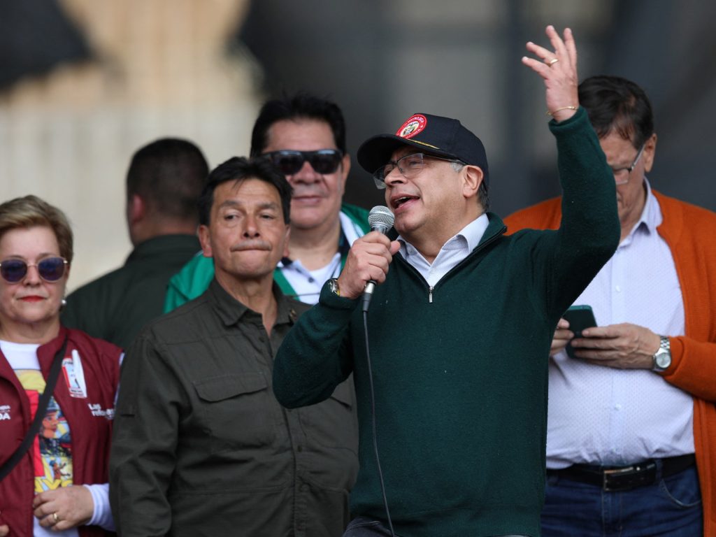 La Colombia sta difendendo la propria sovranità dal potere delle multinazionali