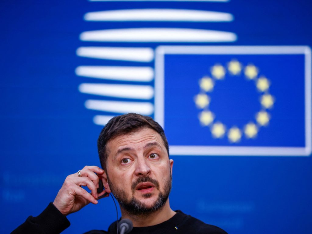 Zelenskyj afferma che gli Stati Uniti e l’Europa devono lavorare insieme per garantire la pace in Ucraina