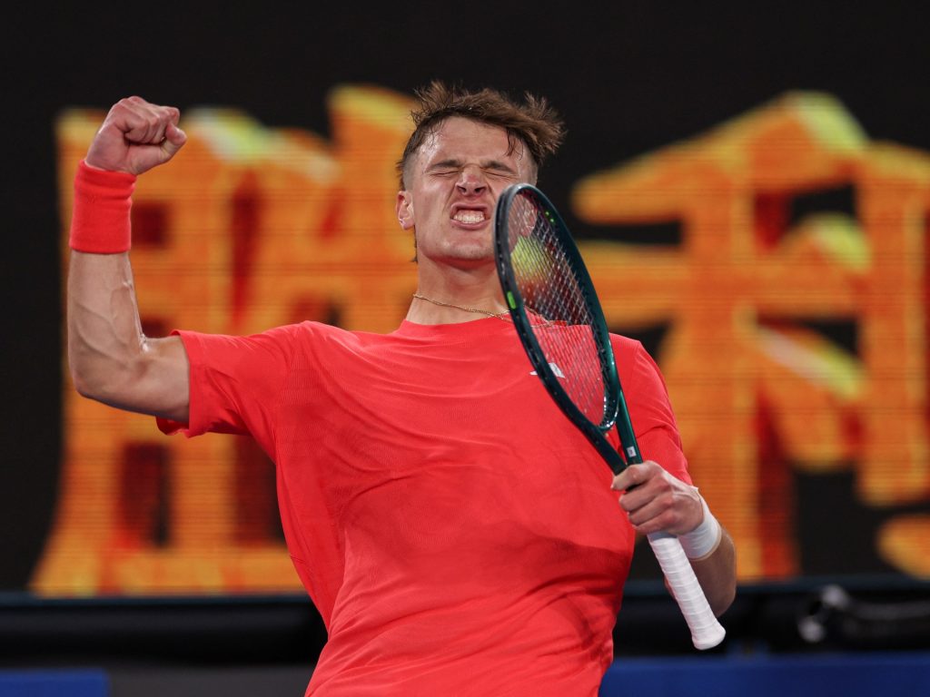 Mensik elimina Ruud dagli Australian Open ma Djokovic prende il sopravvento