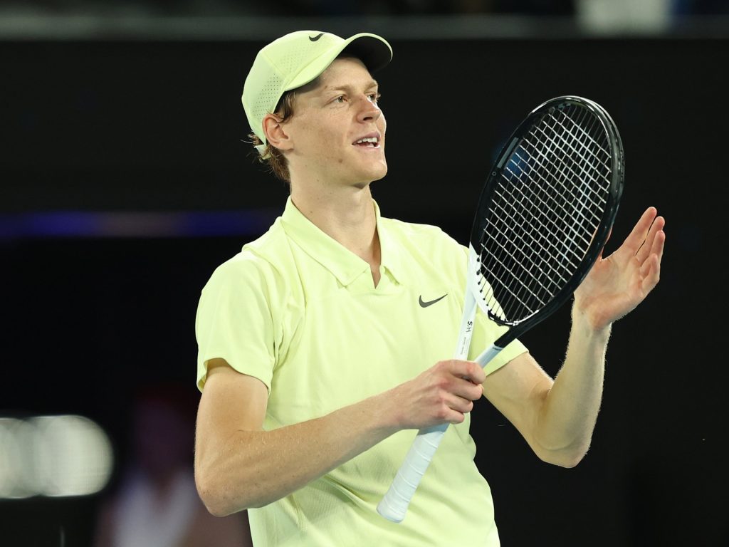 Australian Open: Sinner imposta la finale di Zverev dopo aver sconvolto Shelton