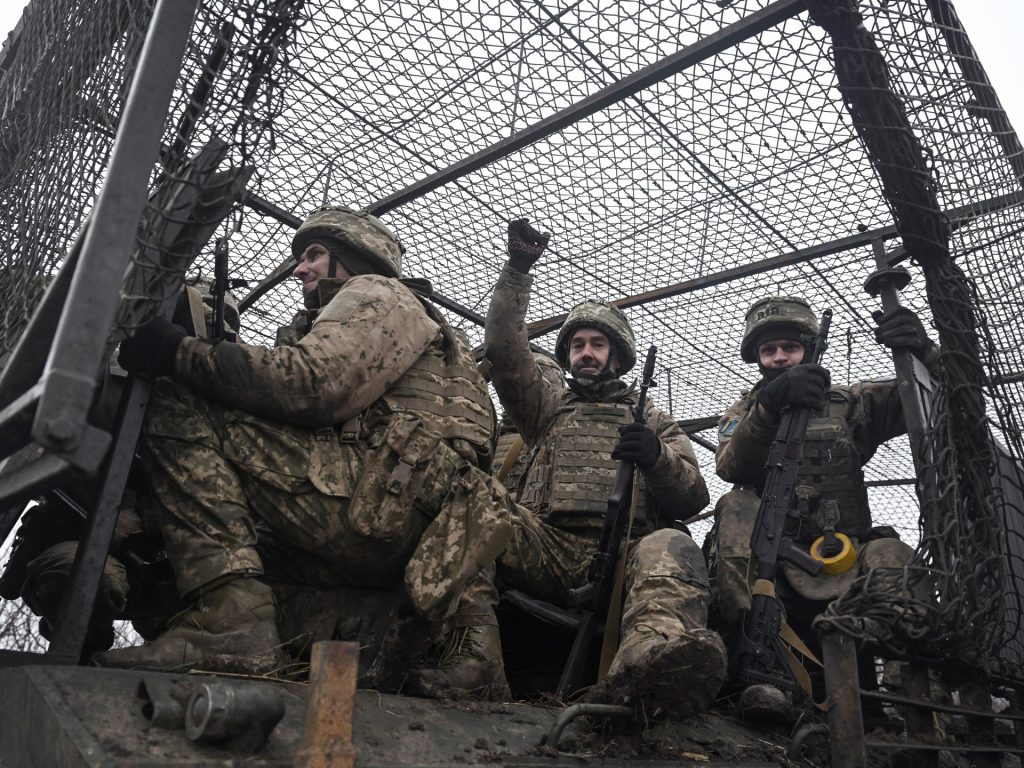 I nordcoreani sono "disciplinati", armati di munizioni di alta qualità, afferma l'Ucraina