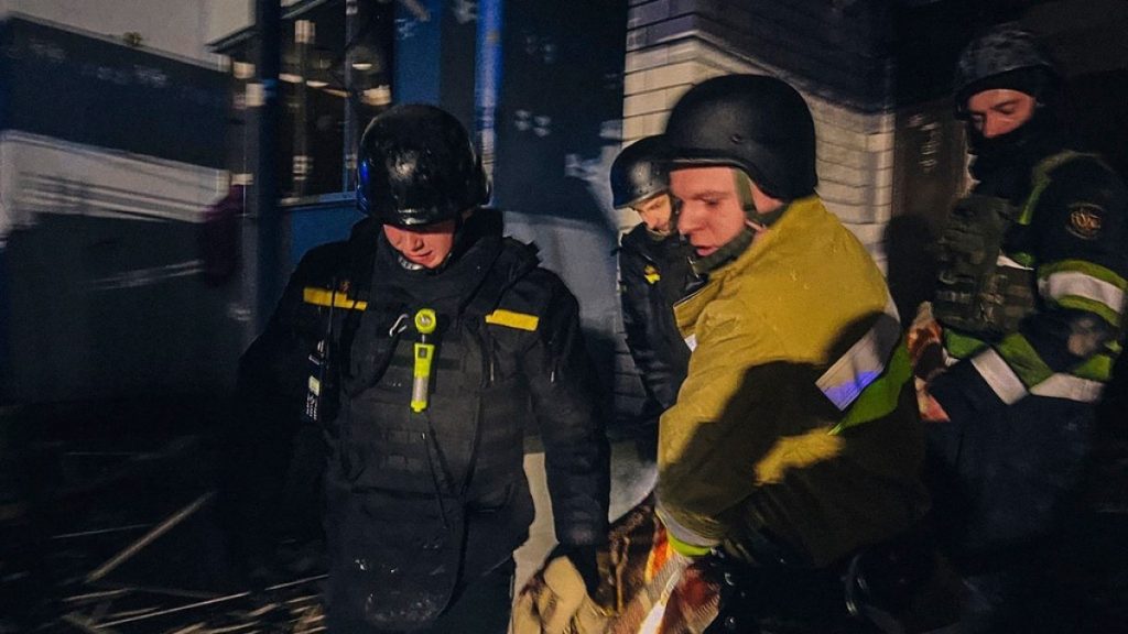 Tre uccisi in attacco di droni russi alla regione di Kiev dell'Ucraina