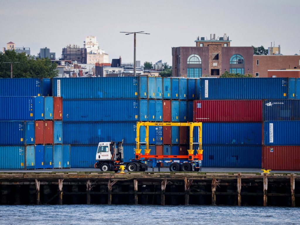 Trump annuncia il “servizio delle entrate esterne” per riscuotere le tariffe estere