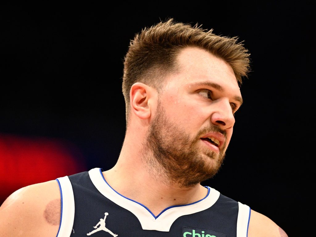 Dallas Mavericks è partito per rispondere alla grande domanda sul commercio di Luka Doncic: perché?
