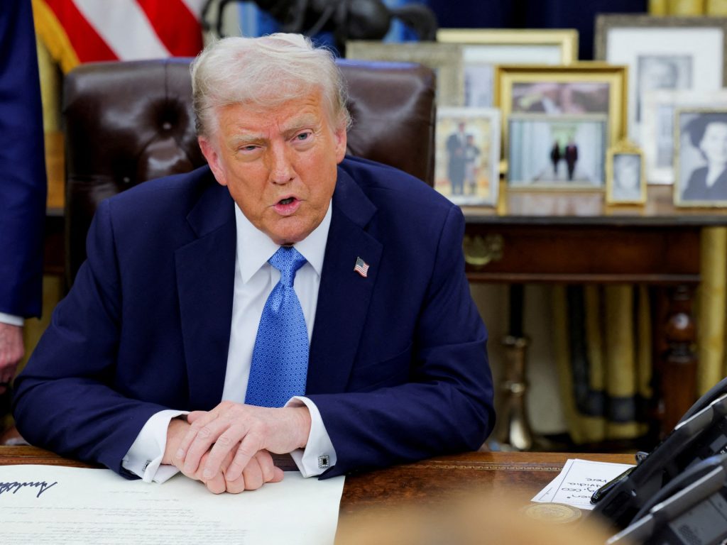 Perché Trump ha messo in pausa il Canada, le tariffe del Messico? All'interno di 24 ore di caos