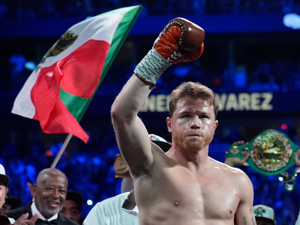 Canelo Alvarez lascia cadere Jake Paul Fight per firmare l'accordo dell'Arabia Saudita