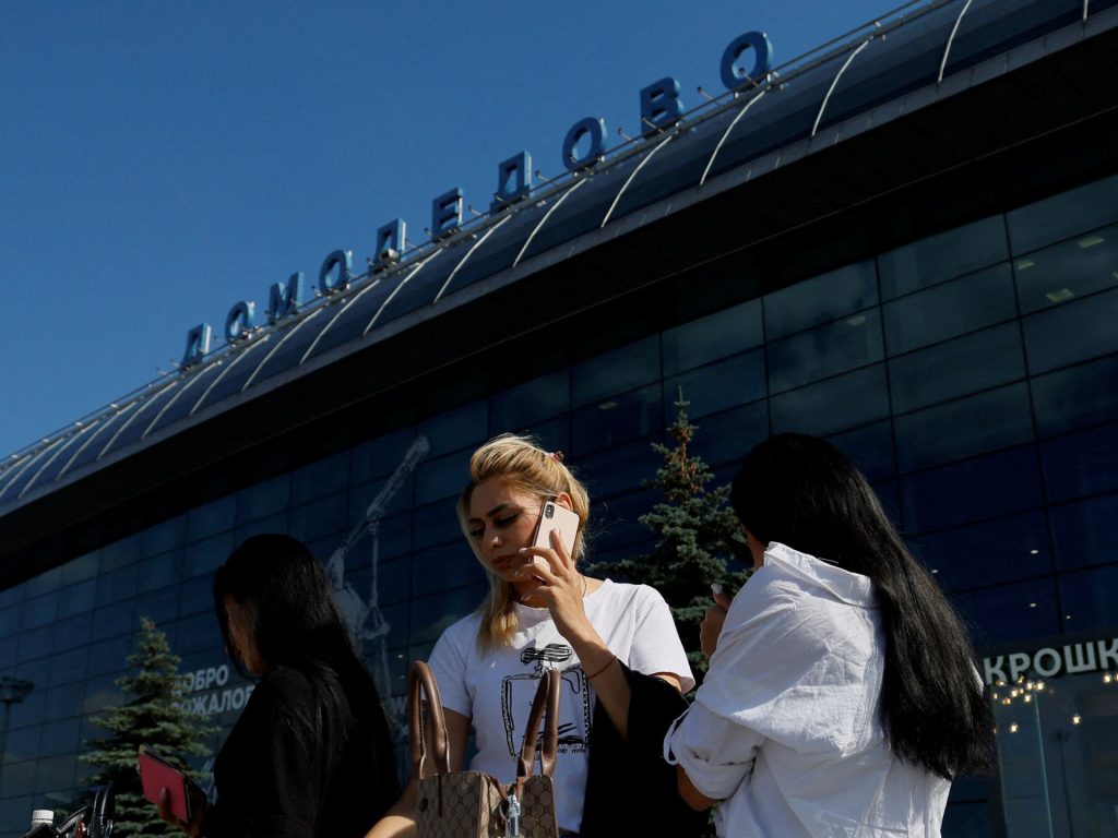 "Stavo esaurendo i soldi": dopo aver lasciato la Russia in tempo di guerra, alcuni tornano