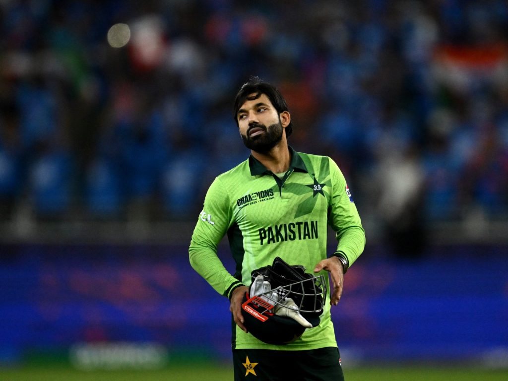 Gli esperti di cricket rimproverano l'uscita del Trofeo dei campioni del Pakistan, la perdita in India