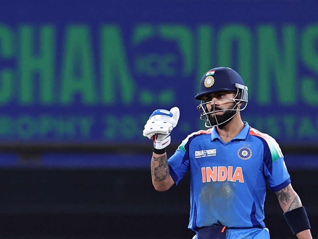 Il Kohli dell'India chiude il "rumore esterno" nel secolo di riferimento contro il Pakistan