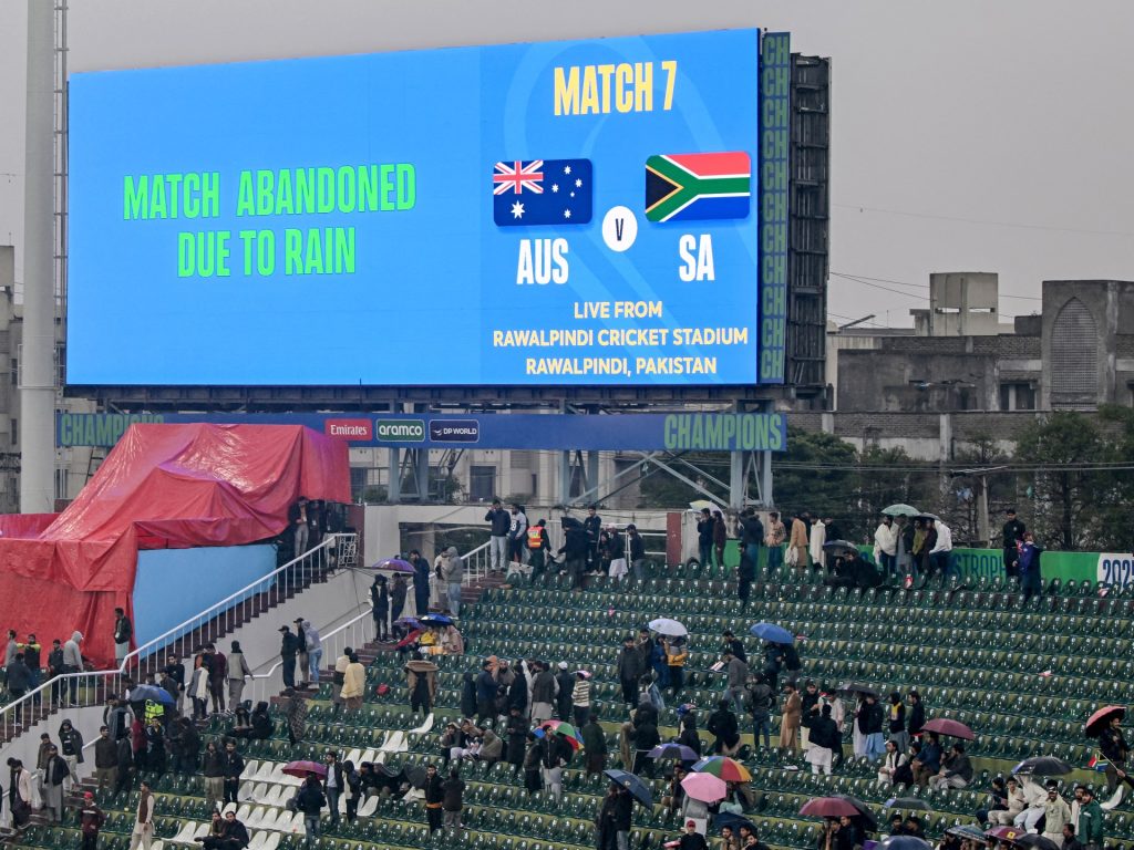 Australia vs Sudafrica Champions Trophy Match abbandonato a causa della pioggia