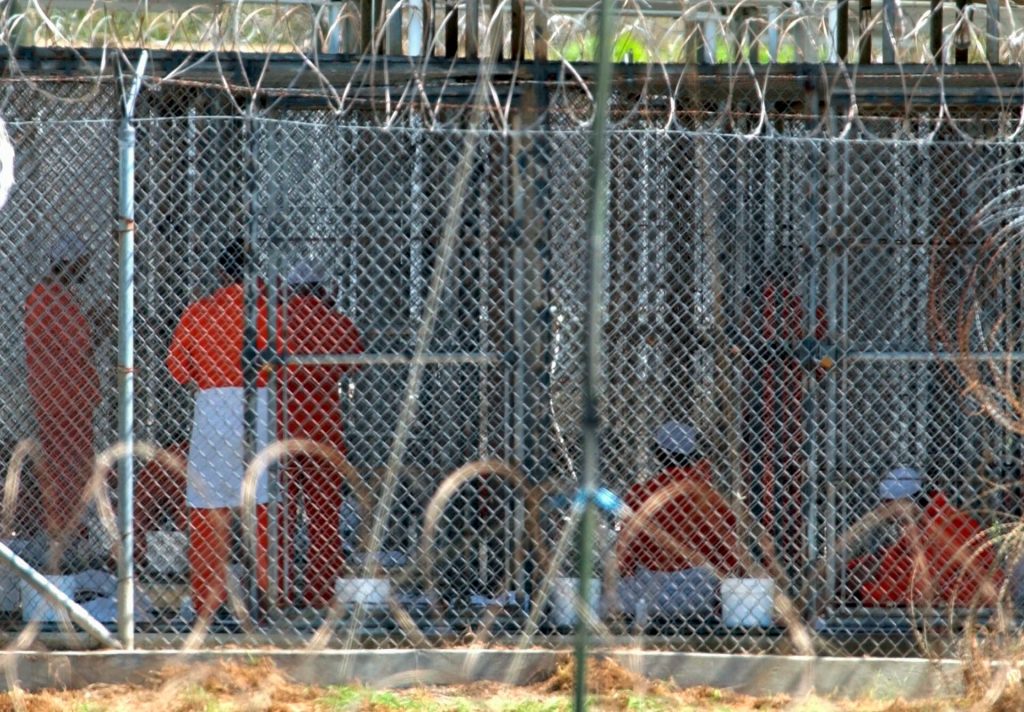 Guantanamo per detenere "alieni illegali": la Costituzione contro il Presidente, 2.0