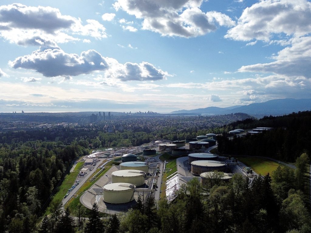 Il Canada potrebbe davvero fermare il flusso di petrolio negli Stati Uniti in risposta alle tariffe di Trump?