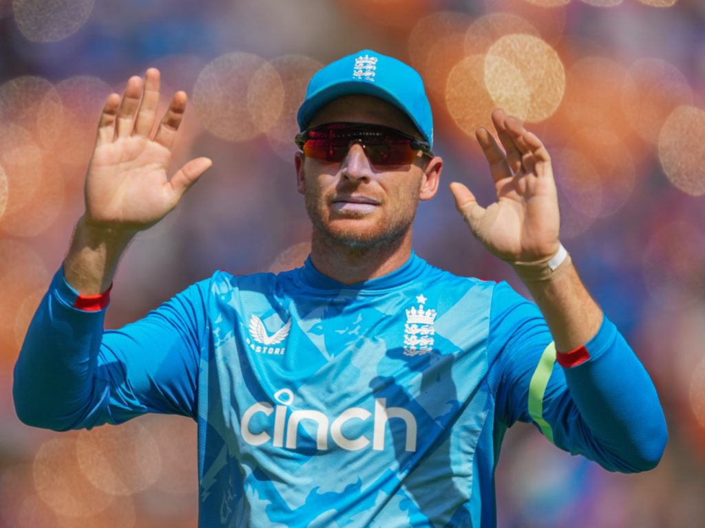 Jos Buttler si dimette come capitano dell'Inghilterra dopo l'uscita di Champions Trophy
