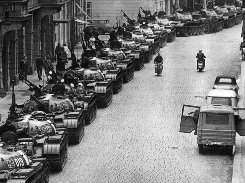 Le esperienze vissute del comunismo dovrebbero fungere da storia cautelativa