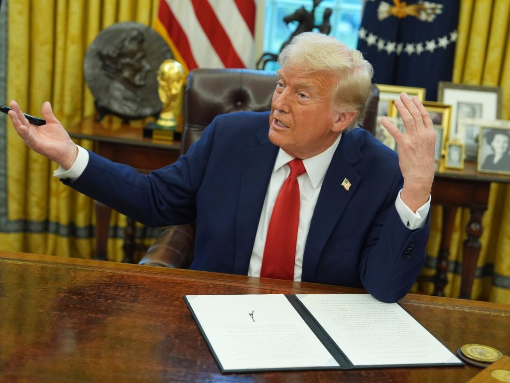 Trump ordina la creazione di fondi di ricchezza sovrana, afferma che potrebbe acquistare tiktok