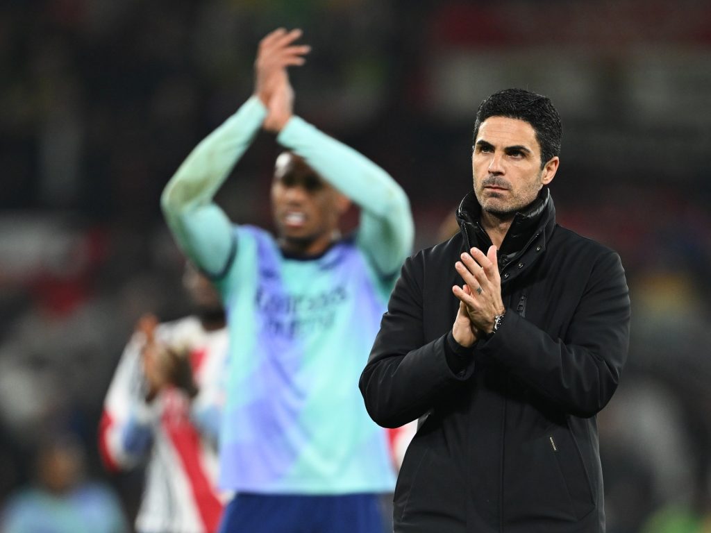 Arsenal detenuto da Man Utd nell'ultimo colpo all'offerta del titolo della Premier League