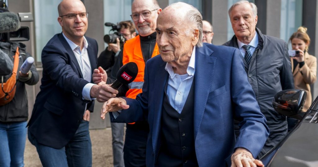 Blatter, Platini autorizzato dalla corte svizzera nel caso di corruzione della FIFA
