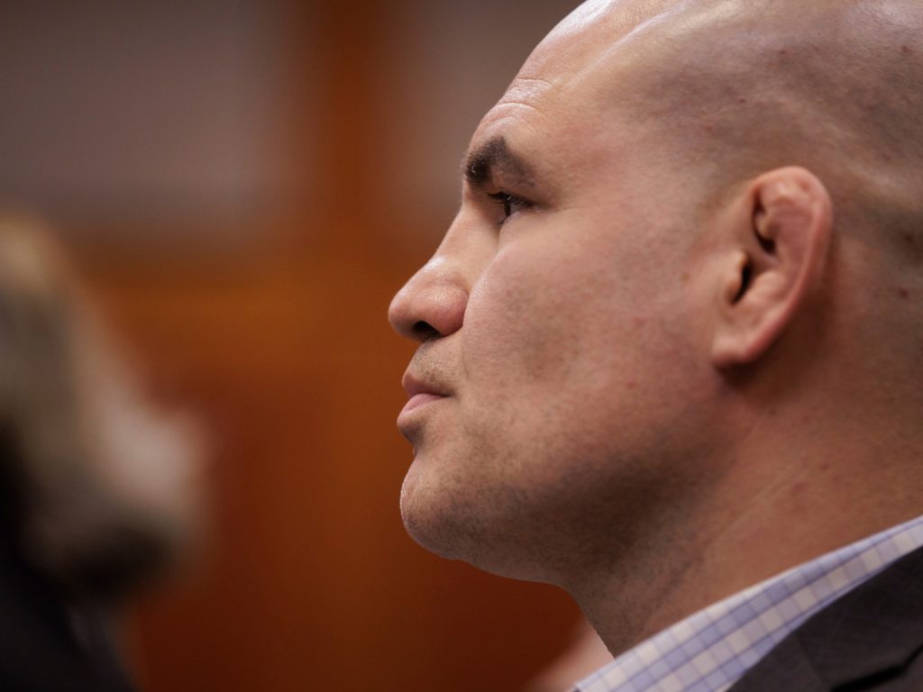 Cain Velasquez: ex campione UFC condannato al carcere per il 2022