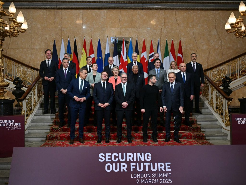 Starmer afferma "Coalition of the Willing" a presentare al piano di pace ucraina