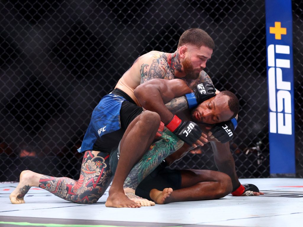 UFC: Brady Beats Ex-Champion Edwards per Shot a Title Fight con Muhammad