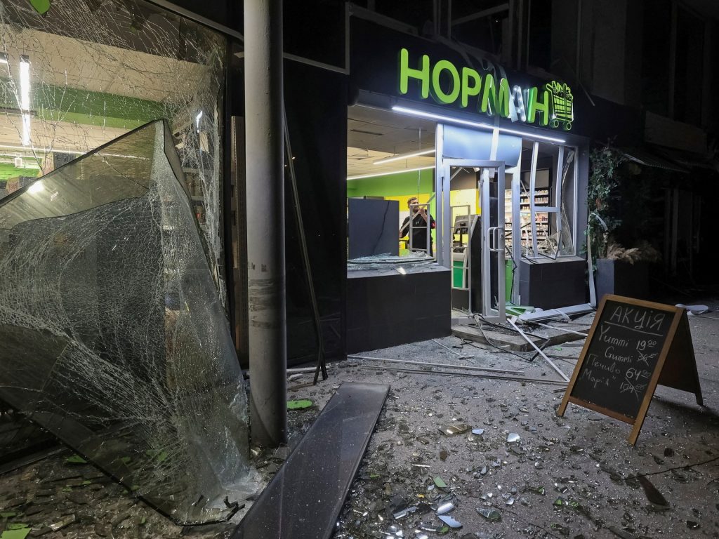 Attacchi di droni russi a Kharkiv, Ucraina orientale uccidono due e ferite dozzine