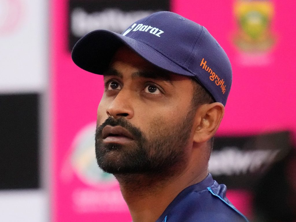 Bangladesh Cricketer Tamim Torna a casa dopo l'attacco di cuore