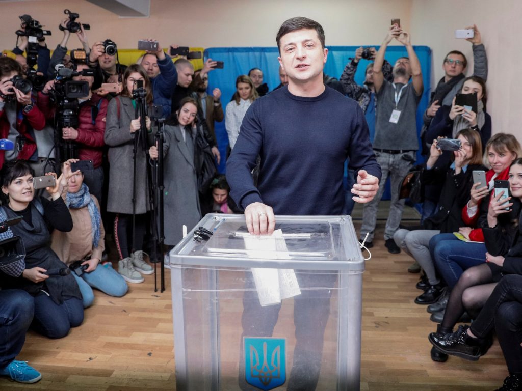 Trump, Putin vuole uscire Zelenskyy. Ma è possibile un voto in Ucraina in tempo di guerra?