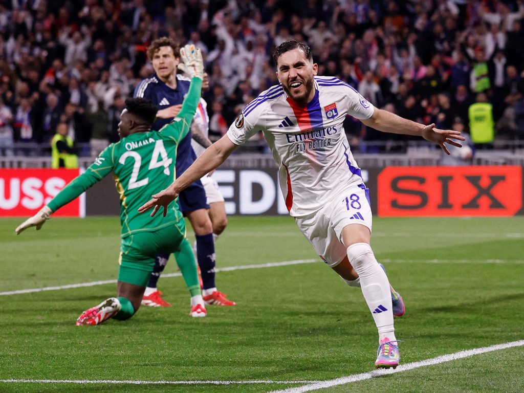 Man Utd detenuto dal gol del defunto Lyon Europa League; Tottenham Draw, Chelsea Win