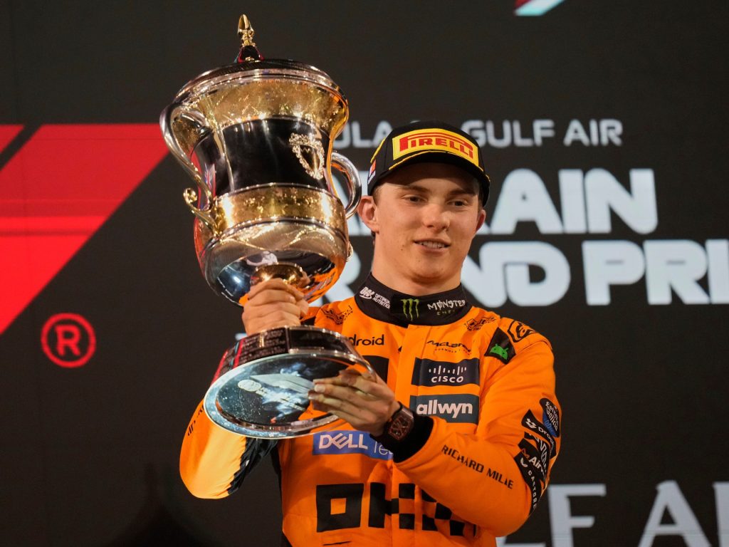 Oscar Piastri vince il Gran Premio del Bahrain F1 per McLaren