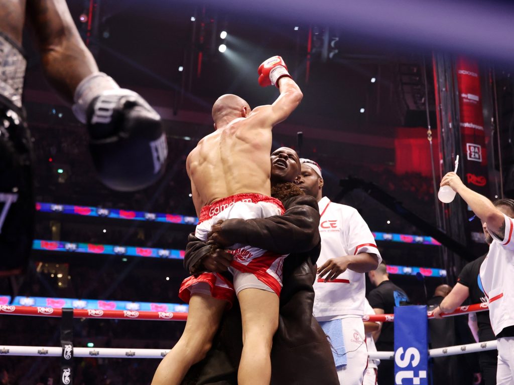 Chris Eubank Jr batte Conor Benn in una decisione unanime di punti