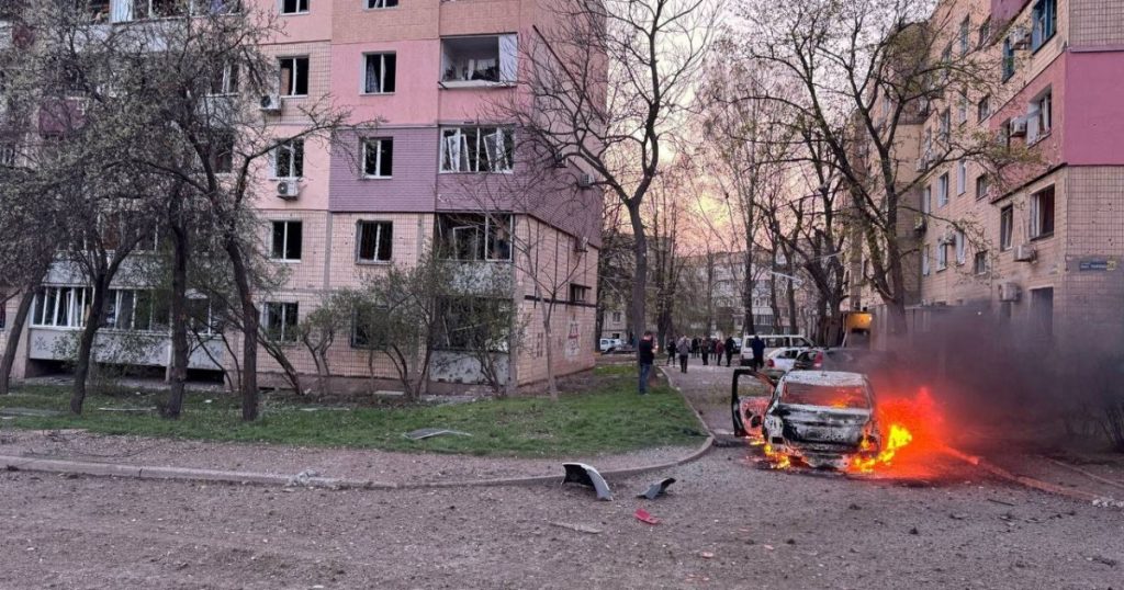 L'Ucraina afferma che i bambini tra 18 uccisi in attacco russo a Kryvyi Rih
