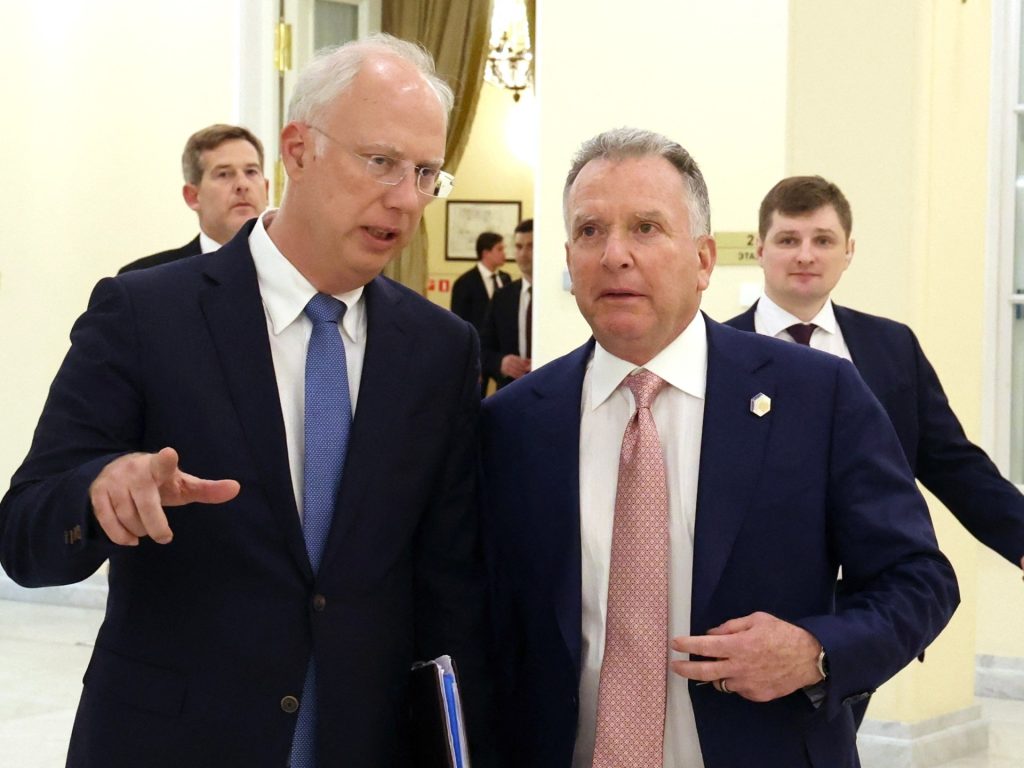 Russia's Putin Open to Ucraine Peace Deal: US Inviay