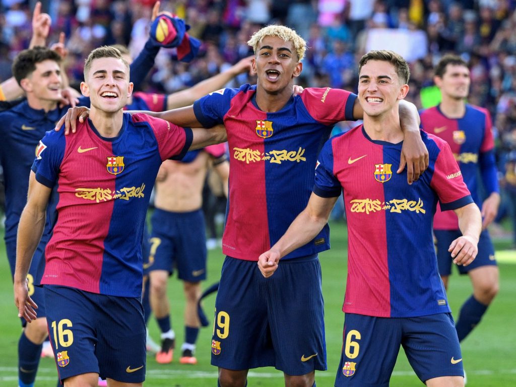 Il Barcellona ha battuto il Real Madrid nonostante la tripletta di Mbappe mentre si avvicina il titolo di La Liga