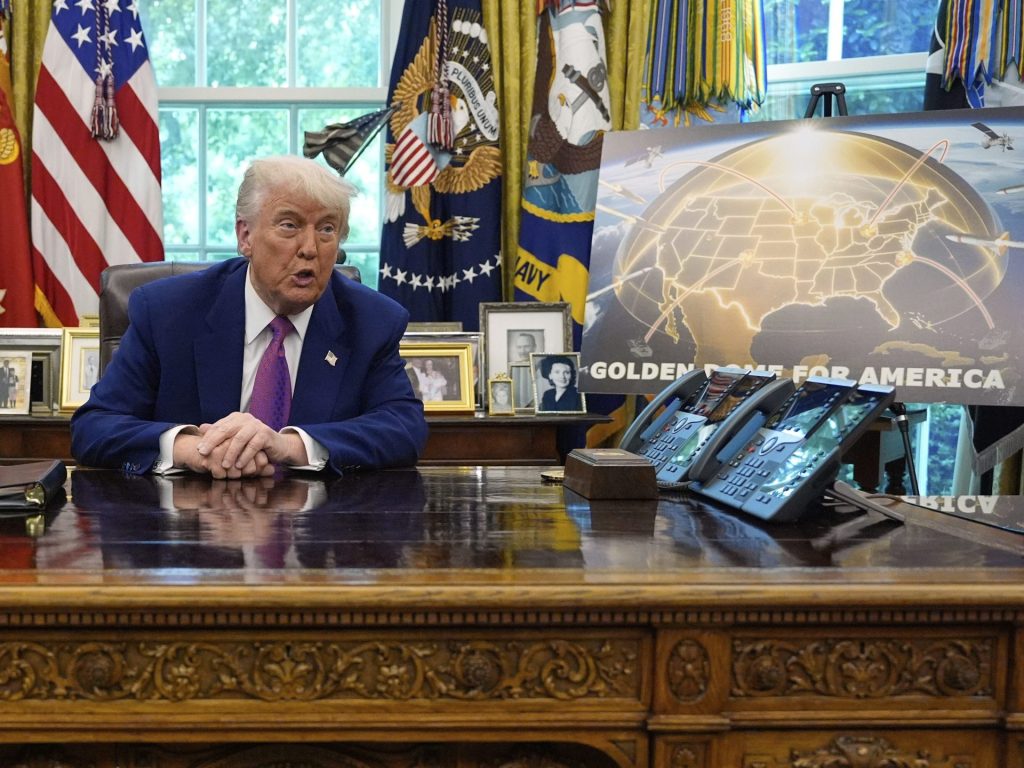 Trump dice che ci metterà le armi nello spazio come parte del piano "Golden Dome"